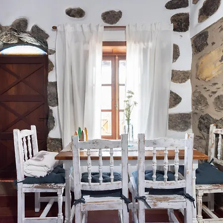 Eden Sagitta Beta Retreat Holiday home